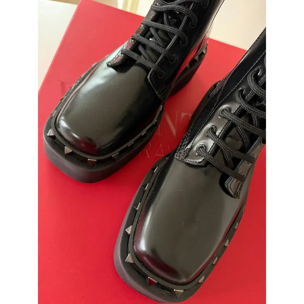 Valentino Garavani Rockstud Black Patent Leather Combat Boots 38 NEW Box